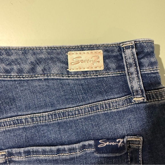NWT Seven7 The Weekend Mid Rise Jean Shorts- 16 - Picture 5 of 9